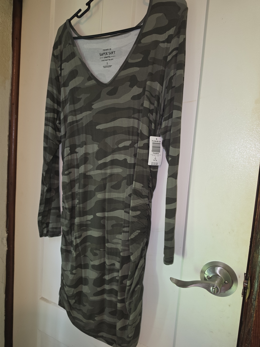 torrid Maternity Olive Green Camo V-Neck Super Soft Dress Size 1